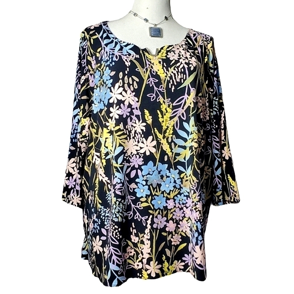 NEW‎ CALVIN KLEIN PLUS SIZE 2X BLACK FLORAL TOP